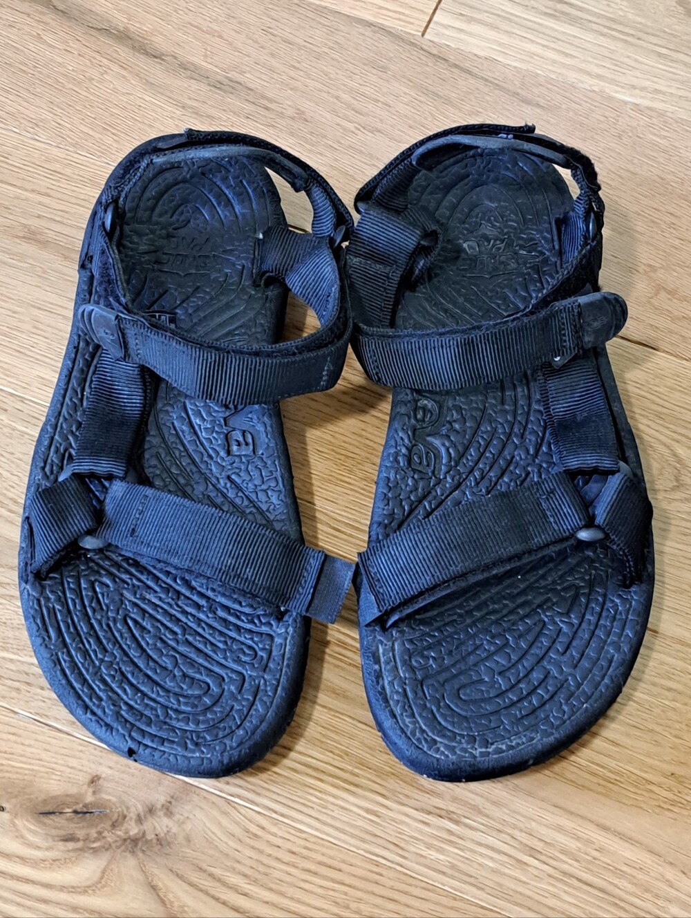 Teva Hurricane Terra Dactyl Sandal Men's 9